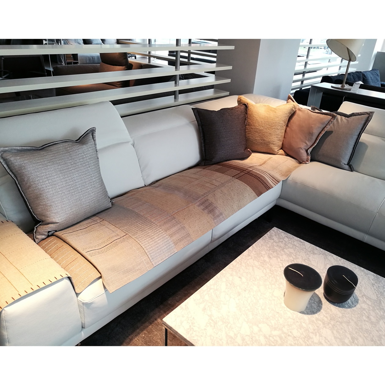 decor-pillow-modern-home