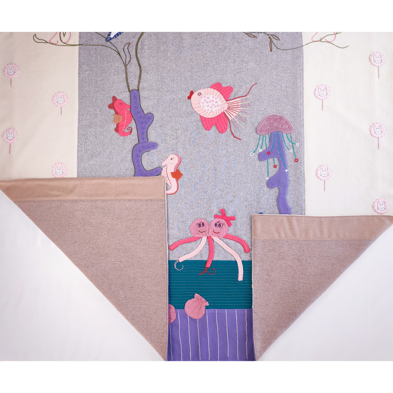 blanket-with-animals